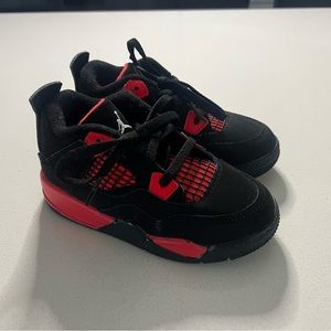 Nike Jordan 4’s Rd and Black Toddler Size 9